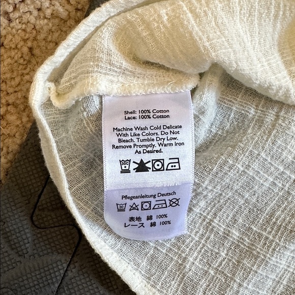 Eddie Bauer Cream Lace Button Tank Top size large - Picture 5 of 8